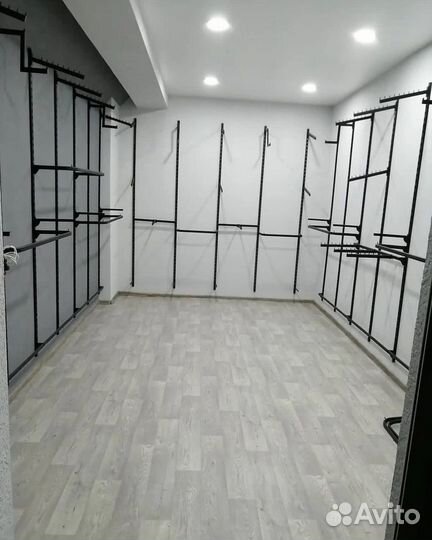 Вешалка настенная