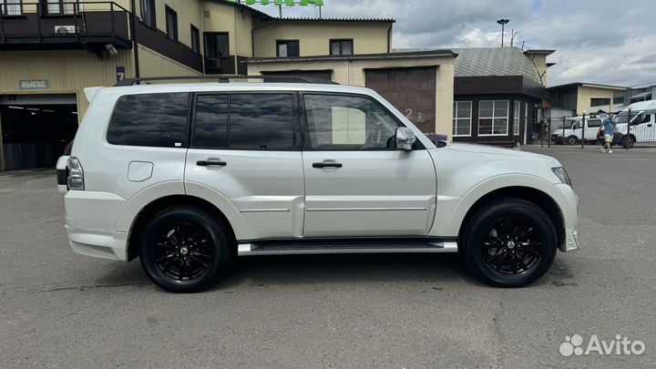 Mitsubishi Pajero 3.8 AT, 2019, 9 000 км