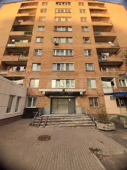 Комната 13 м² в 4-к., 8/9 эт.