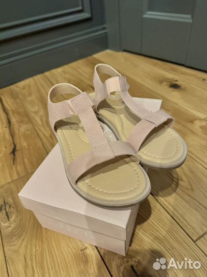 Сандалии для девочки 34 размер