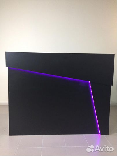 Стойка ресепшн