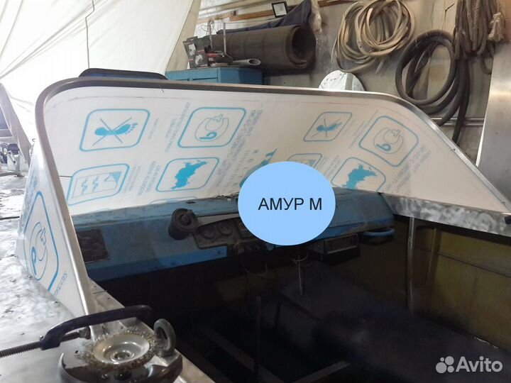 Стекло на катер Амур