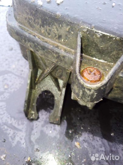 Корпус воздушного фильтра Рено Логан