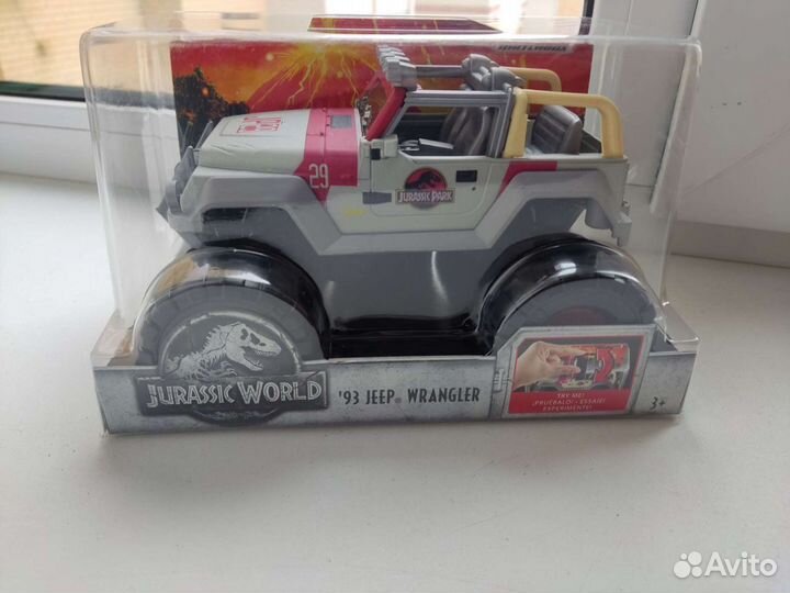 Jurassic world jeep wrangler mattel