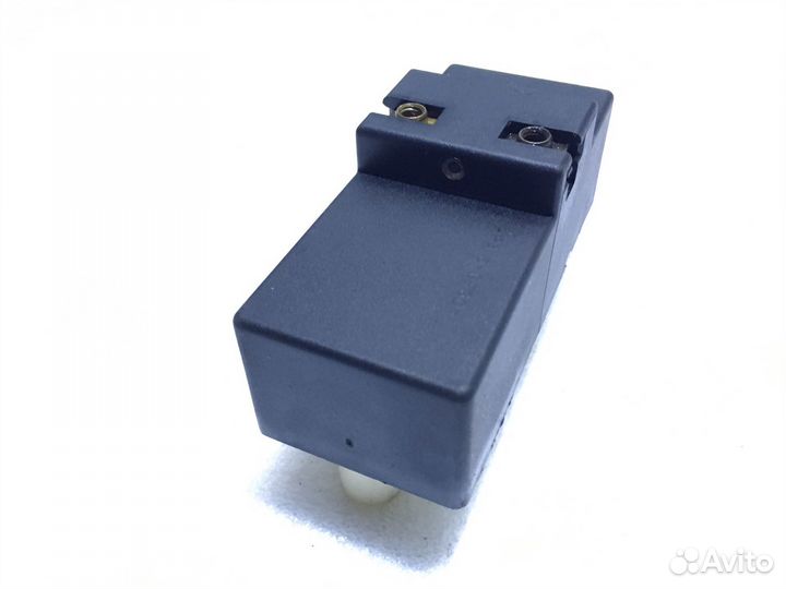 Блок управления вентилятором Volkswagen Bora