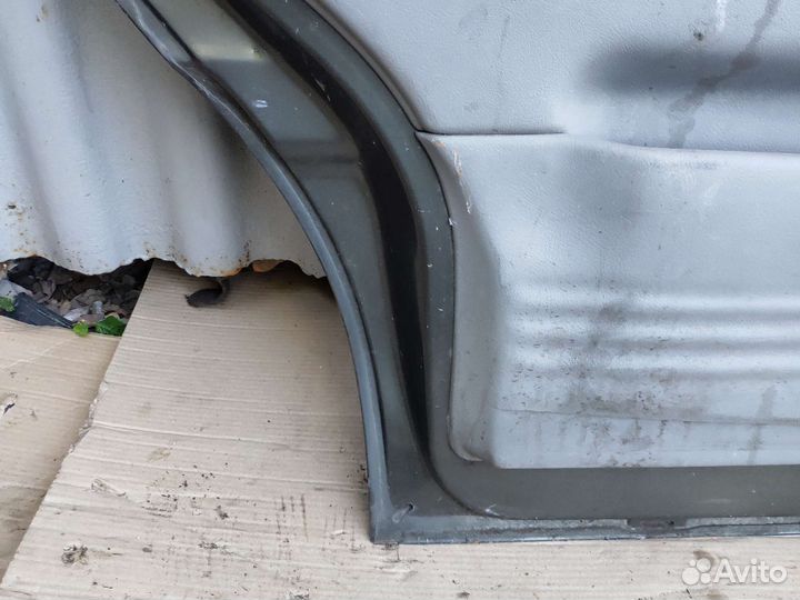 Дверь задния левая на Opel Sintra