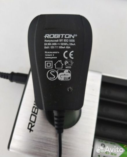 Зарядное устройство Robiton