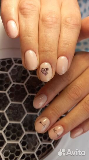Комбинированный маникюр с покрытием гель-лак