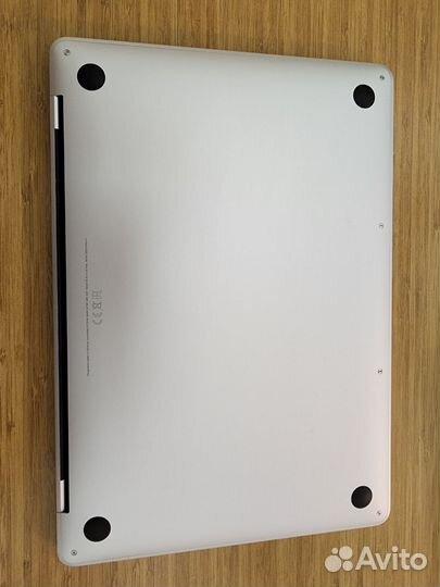 Apple MacBook Pro 13 8 128gb Touch bar