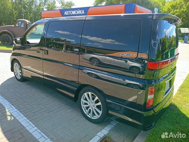 Nissan Elgrand 2.5 AT, 2006, 228 000 км