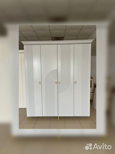 Шкаф 4х дверный