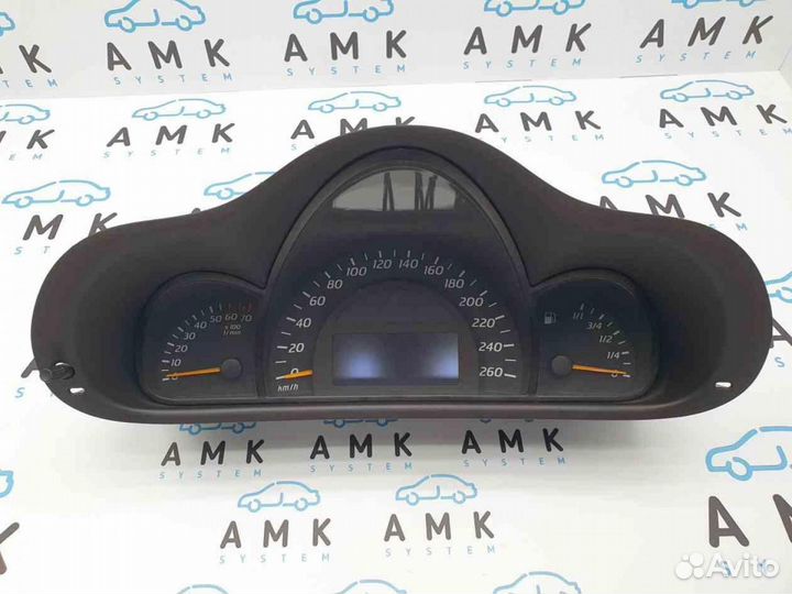 Панель Mercedes C W203 2000-2006