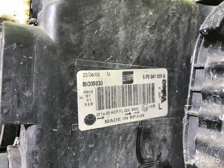 Фара левая галоген Seat Toledo 3 2004-2009