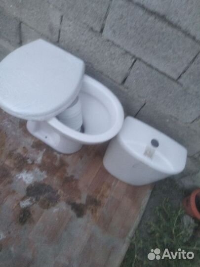 Унитаз новый