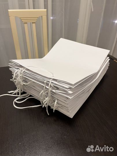 Пакет подарочный 40х30х12 белый — 16 шт