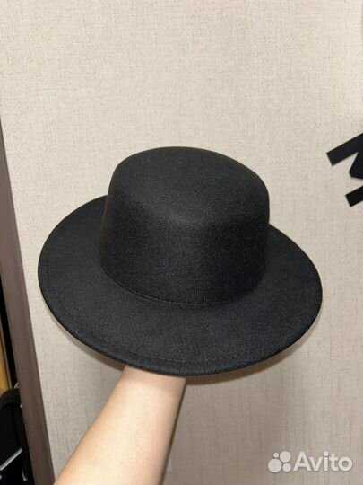 Шляпа черная