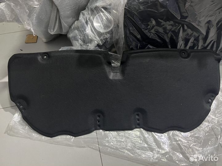 Шумка Капота Тойота Королла Е150-180