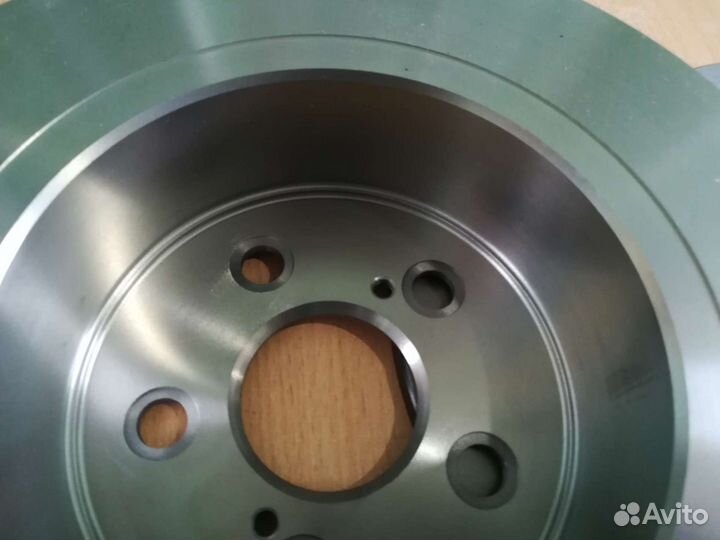 Диск тормозной Toyota Avensis 220