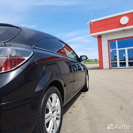 Opel Astra GTC 1.6 МТ, 2006, 270 000 км
