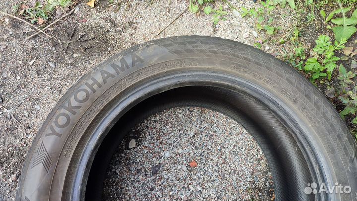 Yokohama BluEarth Winter V905 225/55 R17