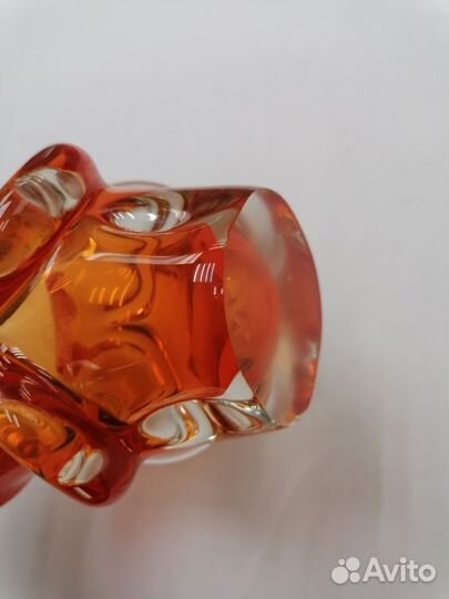 Ваза для цветов цветное стекло