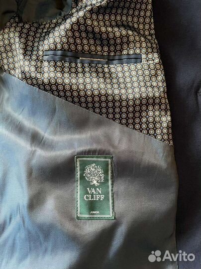 Костюм школьный Van Cliff