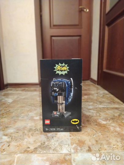 Lego 76238 Маска Бэтмена из классического сериала