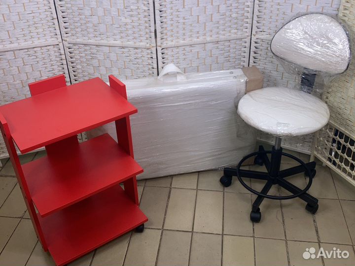 Кушетка стул этажерка