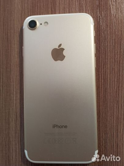 iPhone 7, 32 ГБ