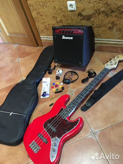 Бас-гитара Jazz Bass с комбо Ibanez и весь набор