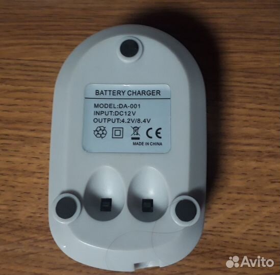 Зарядное устройство для аккумуляторов Canon, Nikon