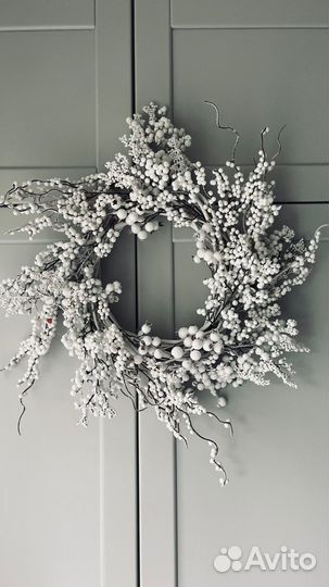 Декоративный венок на дверь