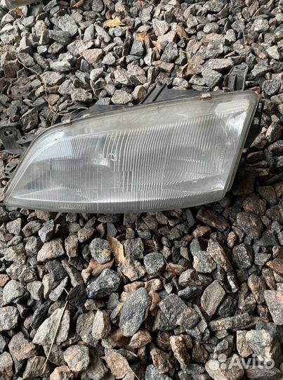 Фара левая вектраB 1998 г