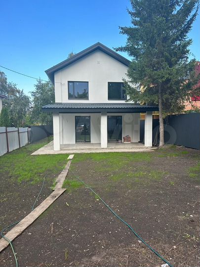 Коттедж 135 м² на участке 3,5 сот.