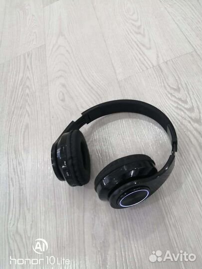 Беспроводные наушники