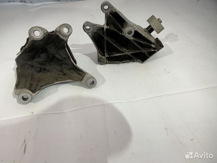 Кронштейн двигателя bmw 5 g30