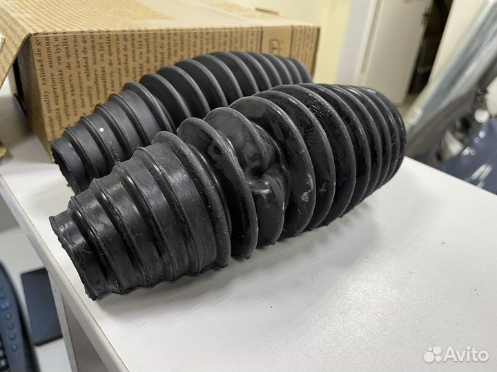 Пыльник рулевой рейки универсальный