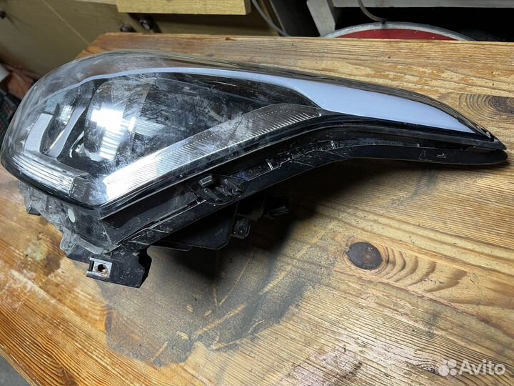 Фара передняя дефект левая Creta 92101-М0100