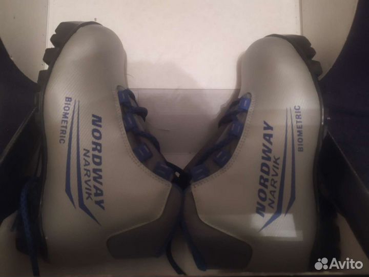 Лыжные ботинки