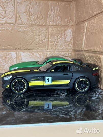 Модель Mercedes-Benz AMG GT R металл 1:24