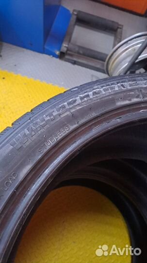 Zmax Winterhawke II 275/40 R22