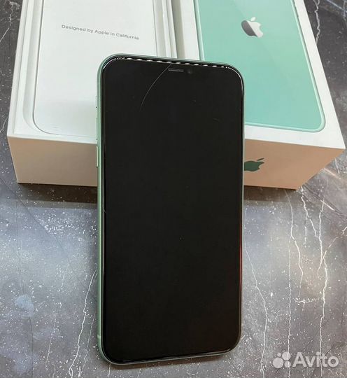 iPhone 11, 64 ГБ
