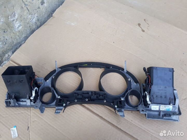 Накладка на панель приборов Audi A8 D3