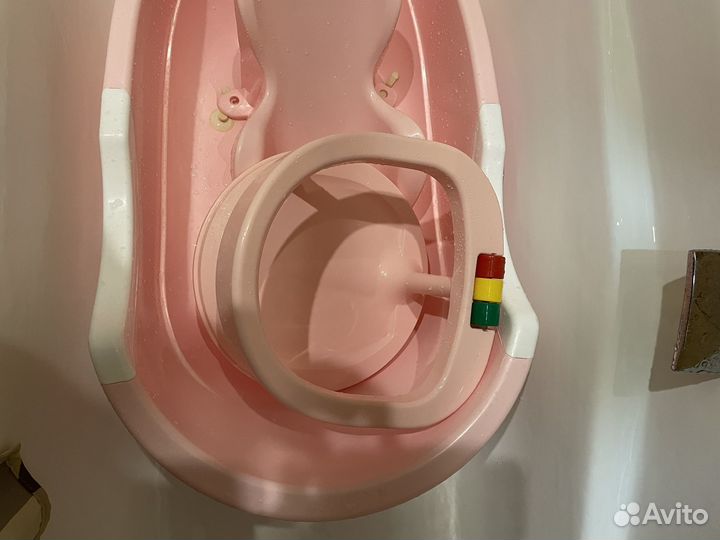 Ванночка для купания с горкой