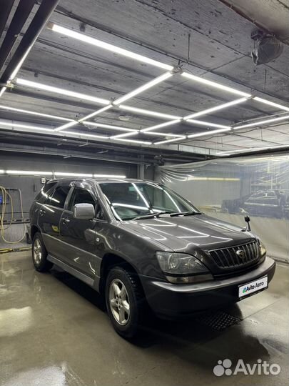 Toyota Harrier 2.4 AT, 2001, 339 000 км