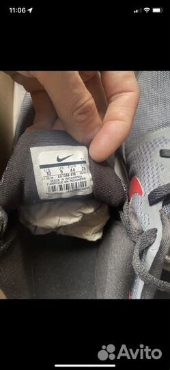 Кроссовки новые
