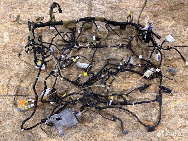 Коса салона Nissan Juke NF15