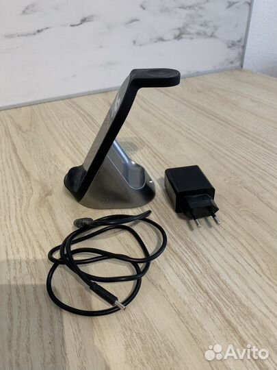 Беспроводная зарядка Tower