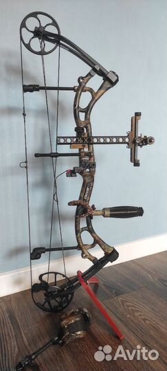 Лук блочный Bear Authority с набором аксессуаров