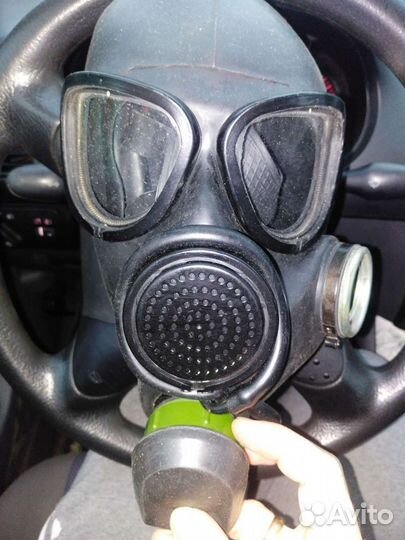 Противогаз пмк